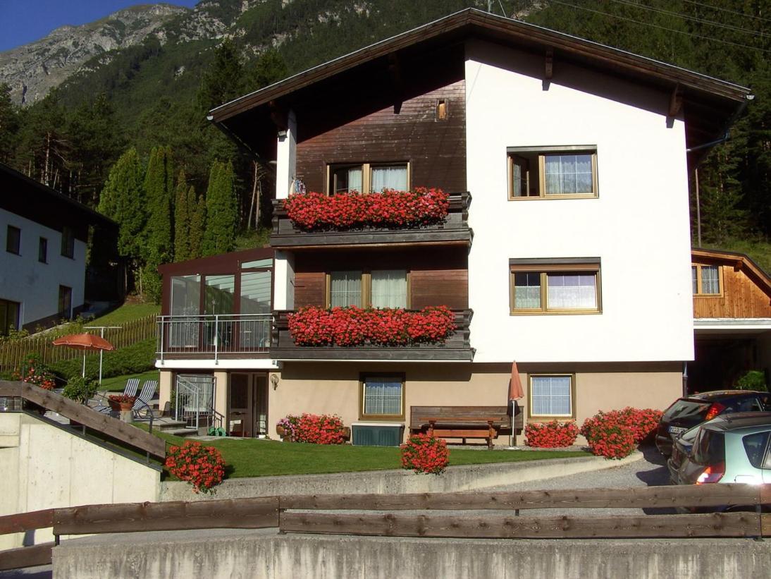 Pension Jaeger Trins Exterior foto