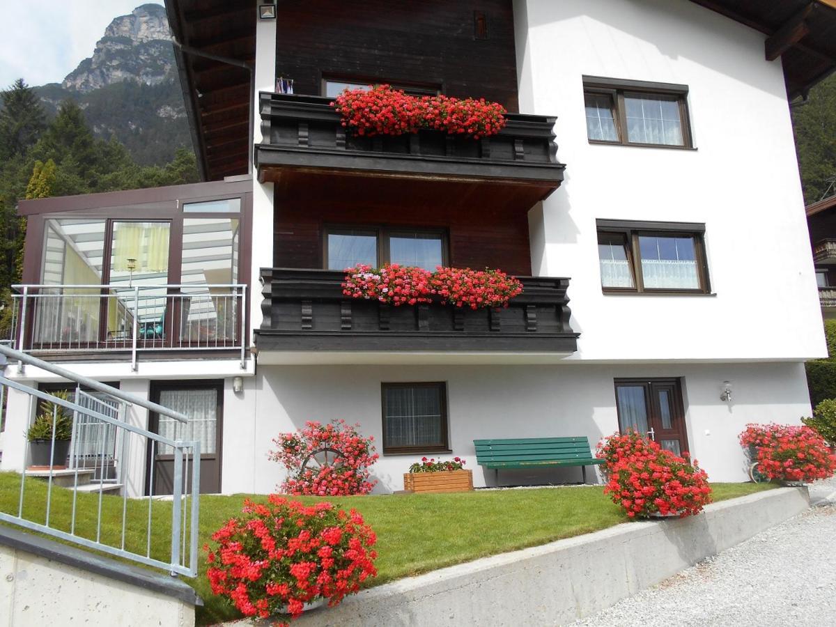 Pension Jaeger Trins Exterior foto