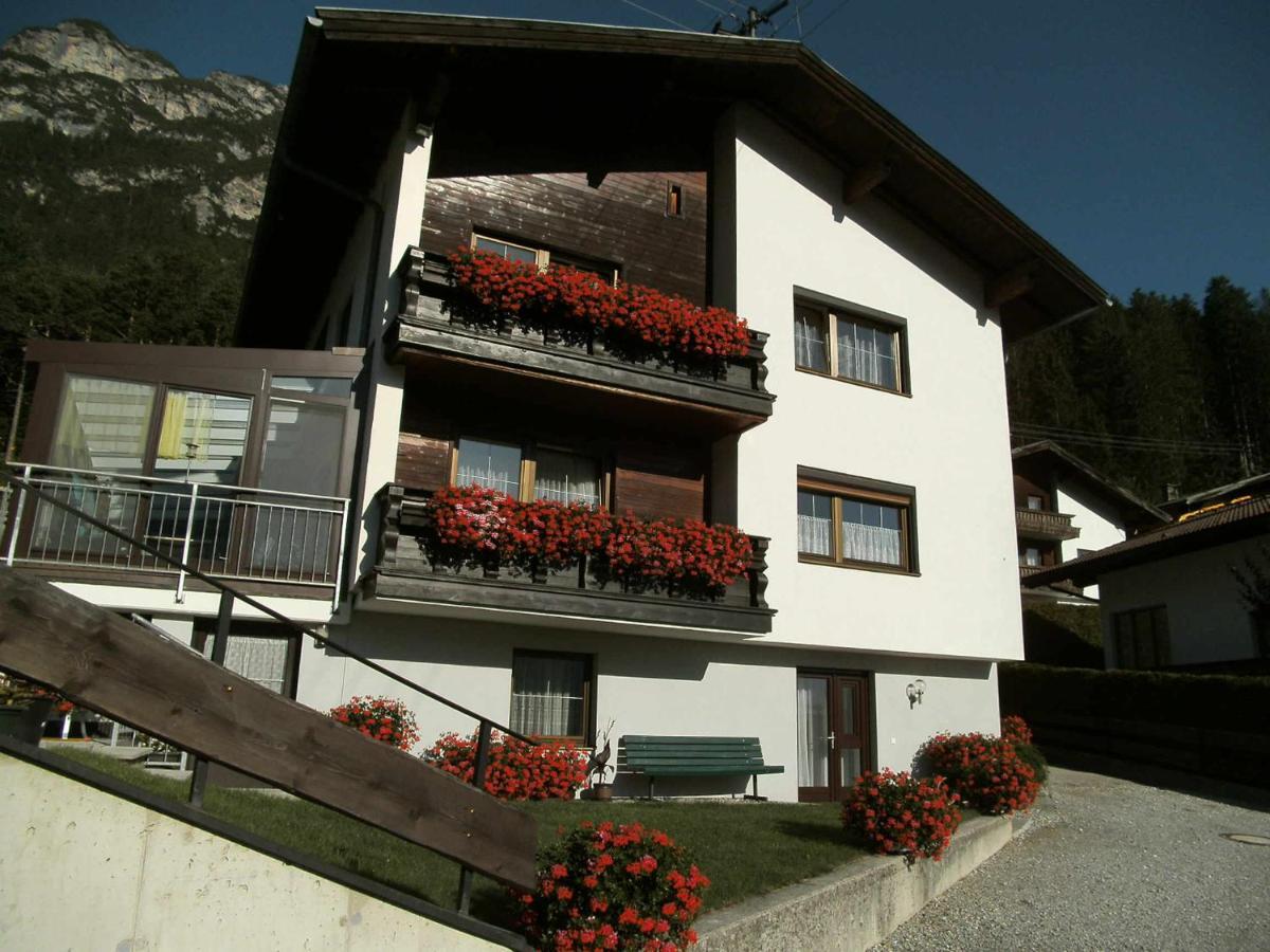 Pension Jaeger Trins Exterior foto